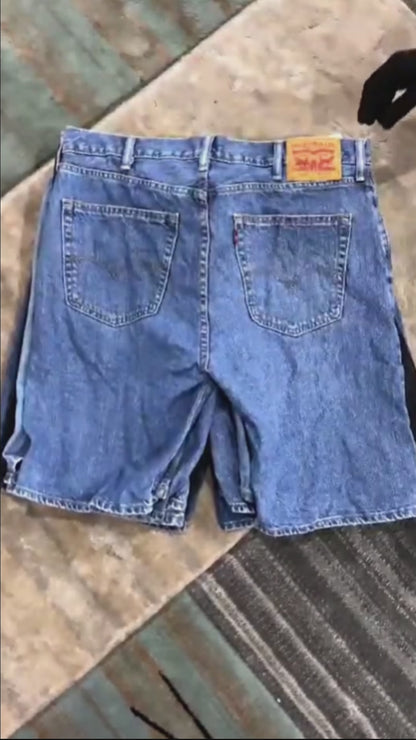 LEVI'S DENIM SHORTS - GRADE A - 50pc